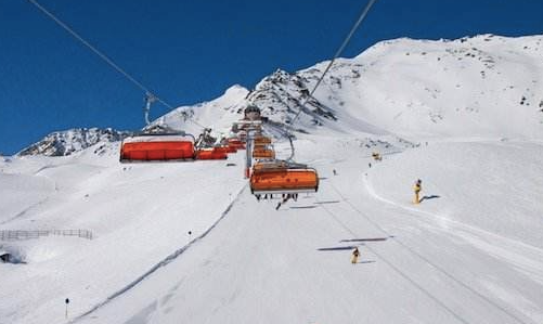 阿尔卑斯山的滑雪场在哪个国家