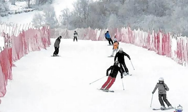 陕西冰雪旅游火热，滑雪场人气爆棚