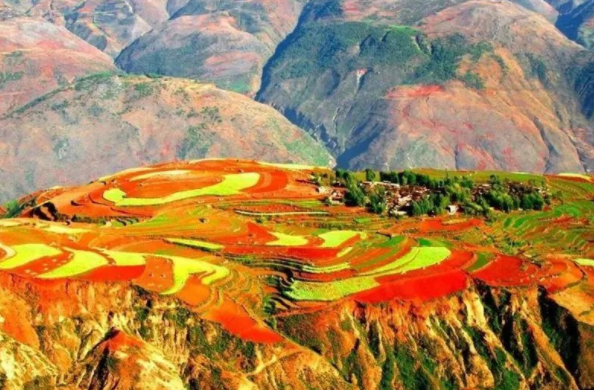 秋季云南旅游必去的景点推荐