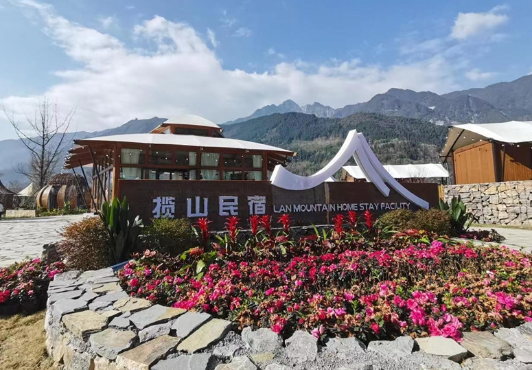 近年来,清平镇通过"协会 乡村民宿合作社 旅游开发公司"的方式,引导矿