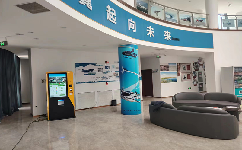 易景通在多家景区落地国际版售票机，支持境外游客多语言、多种支付方式购票