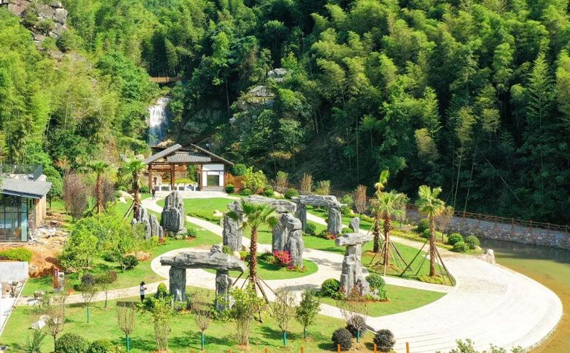 龙溪秘境携手易景通:两周上线智慧票务系统,利旧降本破解景区升级难题 龙溪秘境携手易景通:两周上线智慧票务系统,利旧降本破解景区升级难题